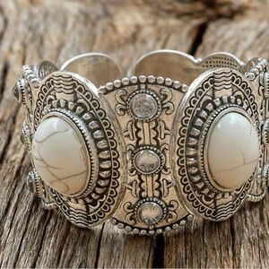 Western bracelet White Turquoise and Silver Bracelet Cowgirl Southwestern Style